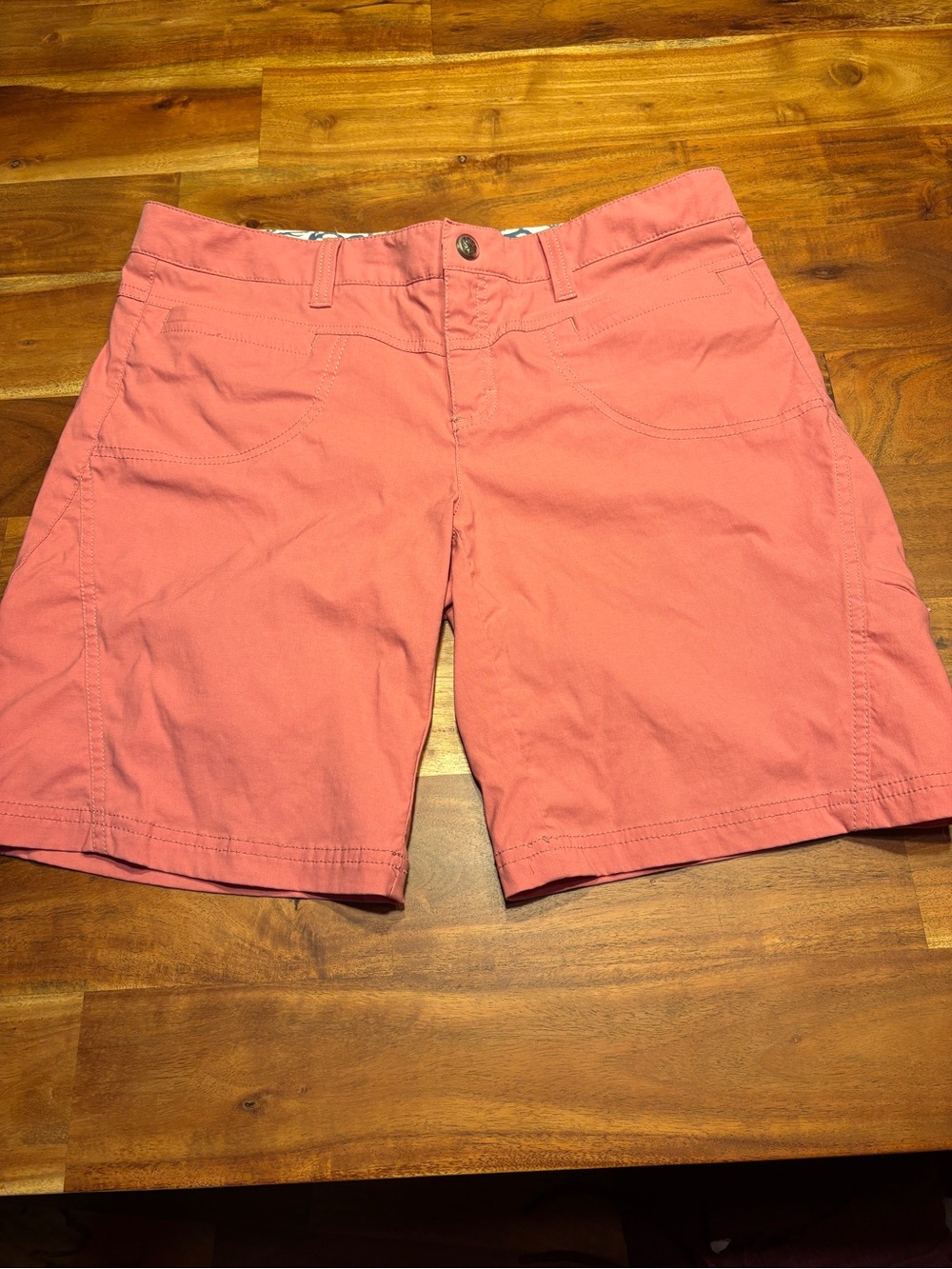 Athleta Dipper Bermuda Hiking Shorts Pink - Size 12